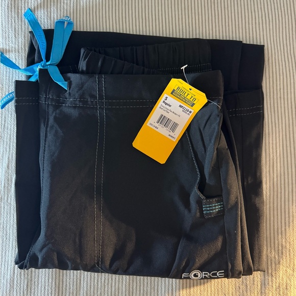 Carhartt scrubs NWT - Picture 2 of 2